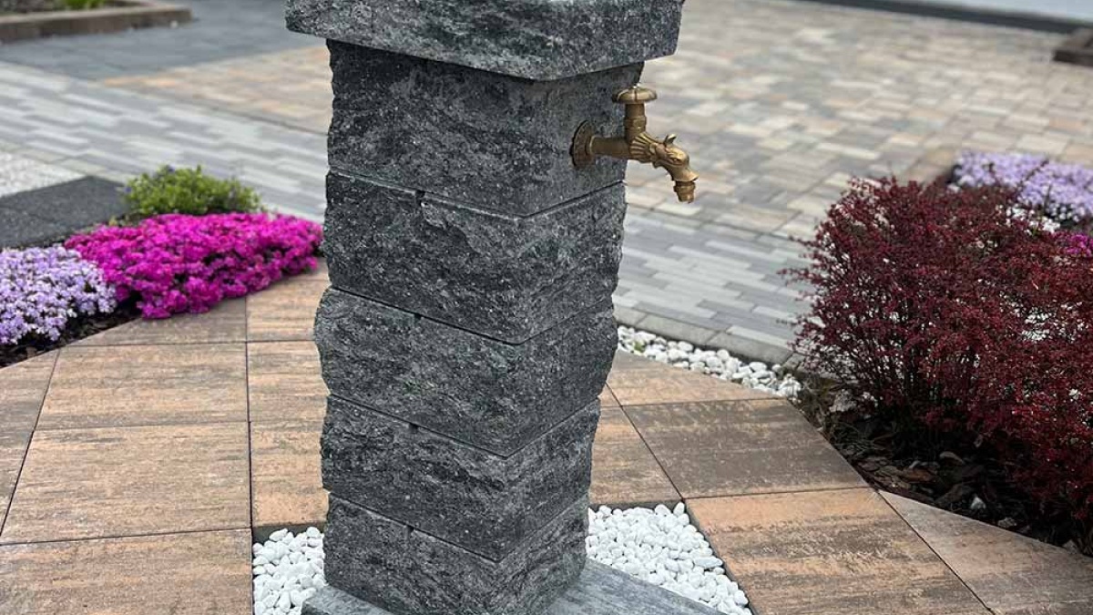 Viastein Fontana roppantott felülettel